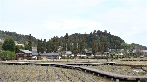 01永澤寺遠景花しょうぶ園から.JPG