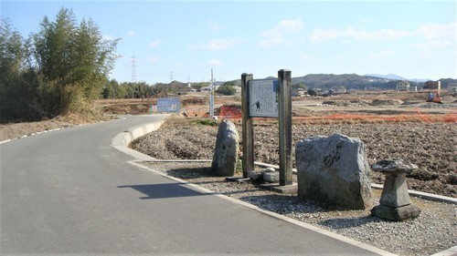 07(28-0000)弁慶の足跡.JPG