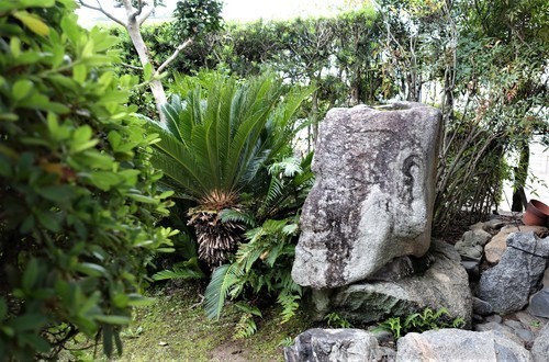 4光永寺人頭石(29-0000)土佐 (9).JPG