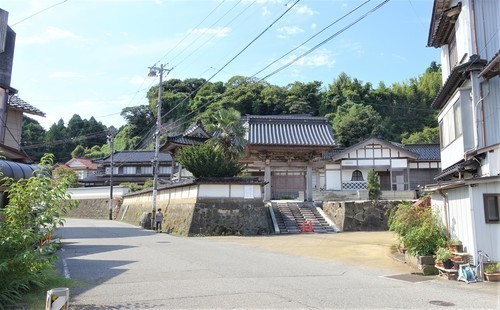 ５覚照寺全景（１７－２６０１）覚照寺 (4).JPG