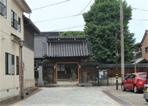 ２山門（１６－０２１２）宗泉寺 (8).JPG