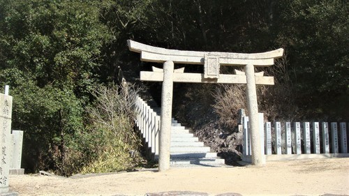 ７本堂への参道入口（３７－２００２）碁石山 (39).JPG