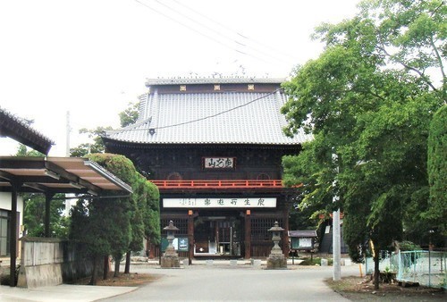 長遠寺 （山梨県南アルプス市） 石橋湛山ゆかりの寺: お寺の風景と陶芸