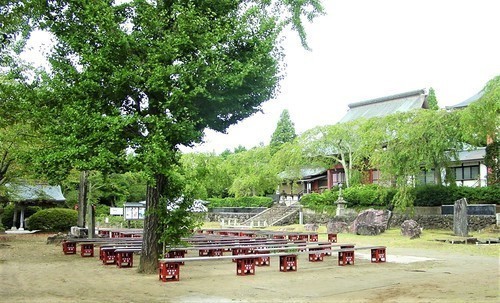 3(12-13)(00)観音教寺境内.JPG