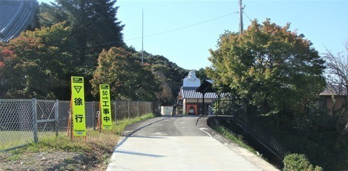 １参道（３０－３７０３）興禅寺 (4).JPG