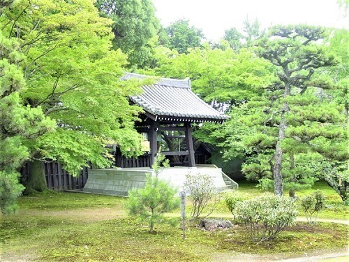 65(26-401)(00)随心院鐘楼.jpg