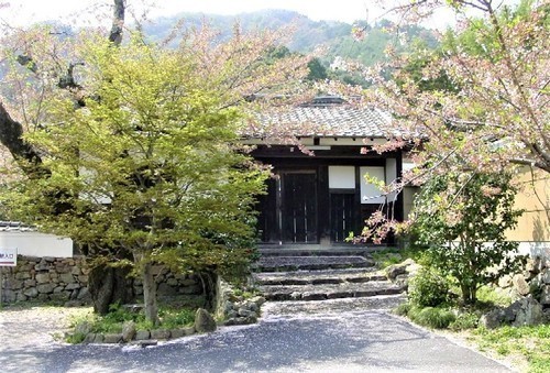 21東門(26-561)(00)勝持寺東門.jpg
