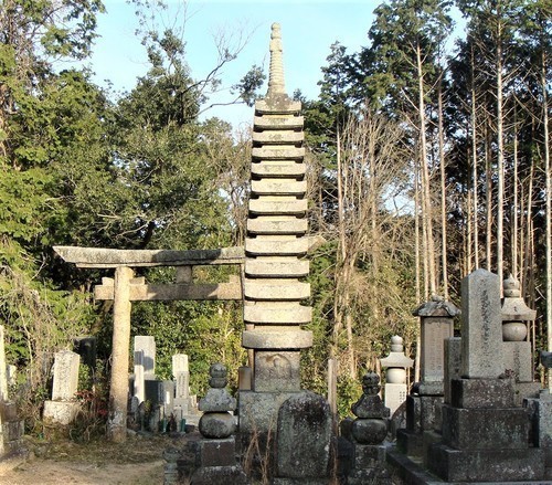 ３十三重石塔（２６－６７０７７）千日墓地 (10).JPG