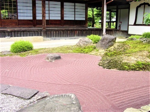 25(29-200)(00)當麻寺奥院大方丈前庭.jpg