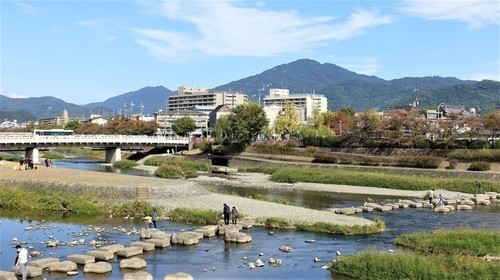 ２賀茂大橋からの比叡山（２５－０２１３）延暦寺 (2).JPG