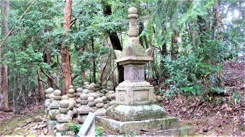 6宝篋印塔(28-0511)普明寺 (28).JPG