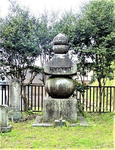 (29-603)(00)<重文>額安寺五輪石塔第1塔(忍性墓).jpg