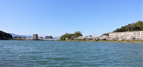 1瀬田川上流方向(25-0785)石山寺 (25).JPG