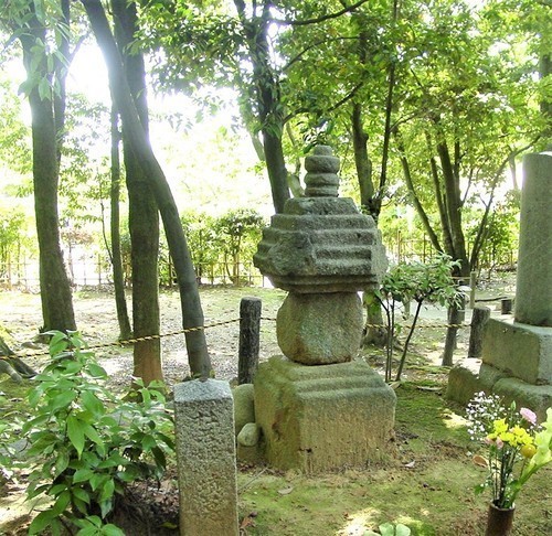 ４（２３－５７）（００）無量寿寺杜若姫供養塔.JPG