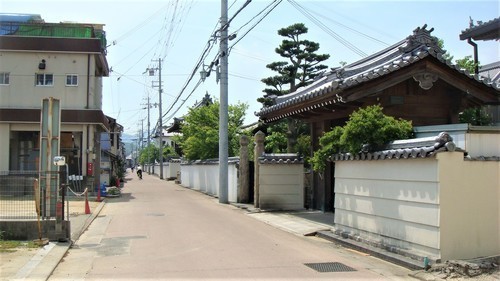 1洲本の寺町(28-3113)専称寺 (8)1.JPG