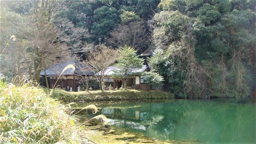 2左に弥勒堂右に白山神社(29-533-02)福貴寺 (12).JPG