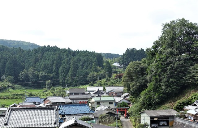 2天神社から墓地方向見る(29-157)帝釈寺 (17).JPG