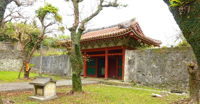 2総門DSC06731円覚寺跡 (7).JPG