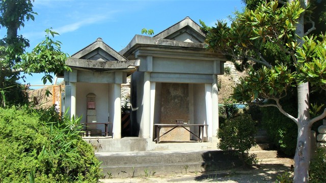 4右に石造線刻阿弥陀如来坐像DSC06763正楽寺 (8).JPG