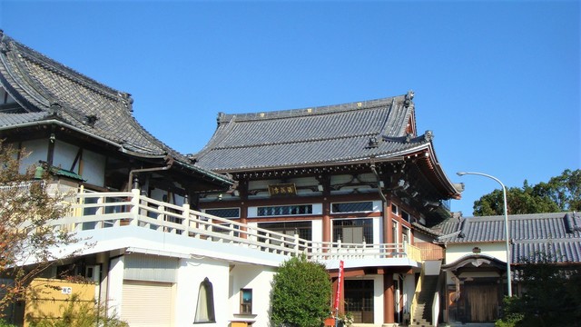 ６左に観音堂右に本堂（３０－３６０６）海蔵寺 (7).JPG
