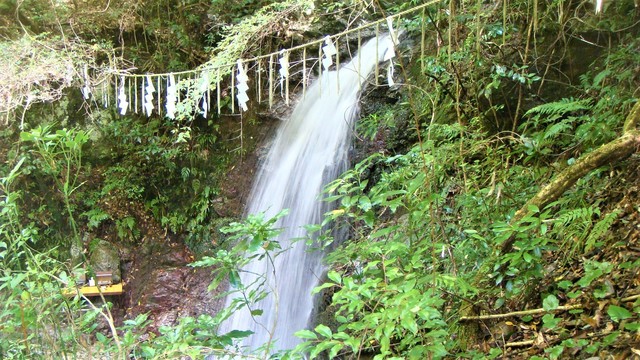 7安産の滝(29-755)蔵王寺龍峯院 (14).JPG