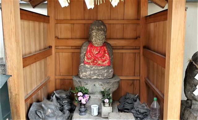 ７薬師如来像DSC06115妙法寺 (20).JPG